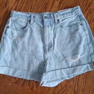 NWT American Eagle mom jean shorts